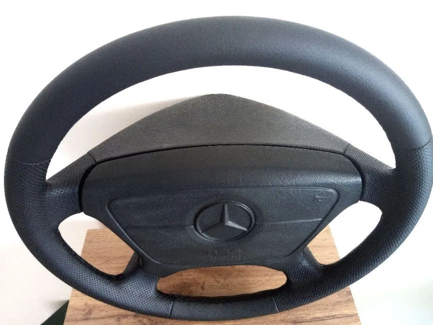 Mercedes C140 W140 W124 Steering Wheel Image 3