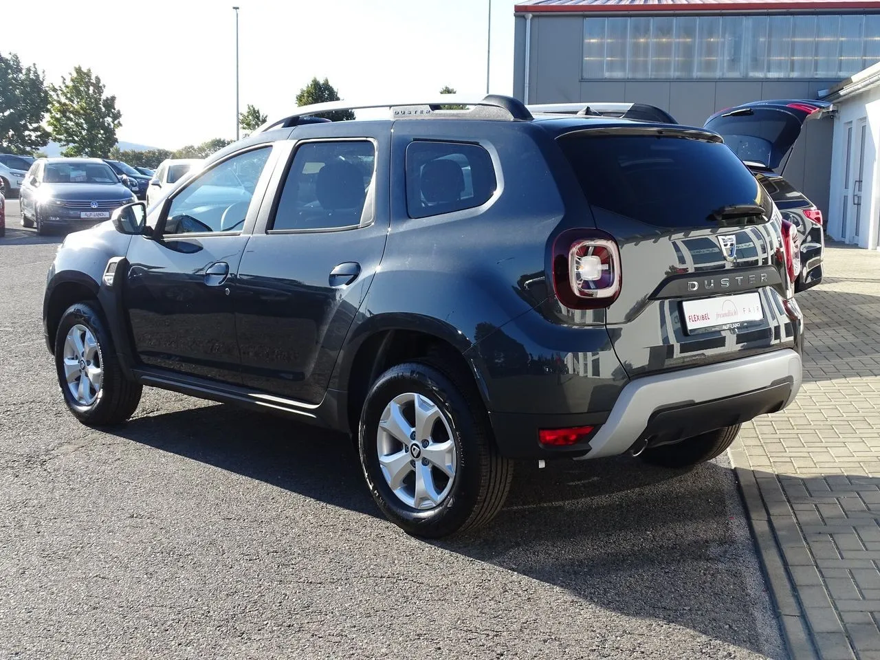 Nissan Qashqai 1.3 DIG-T...  Image 2