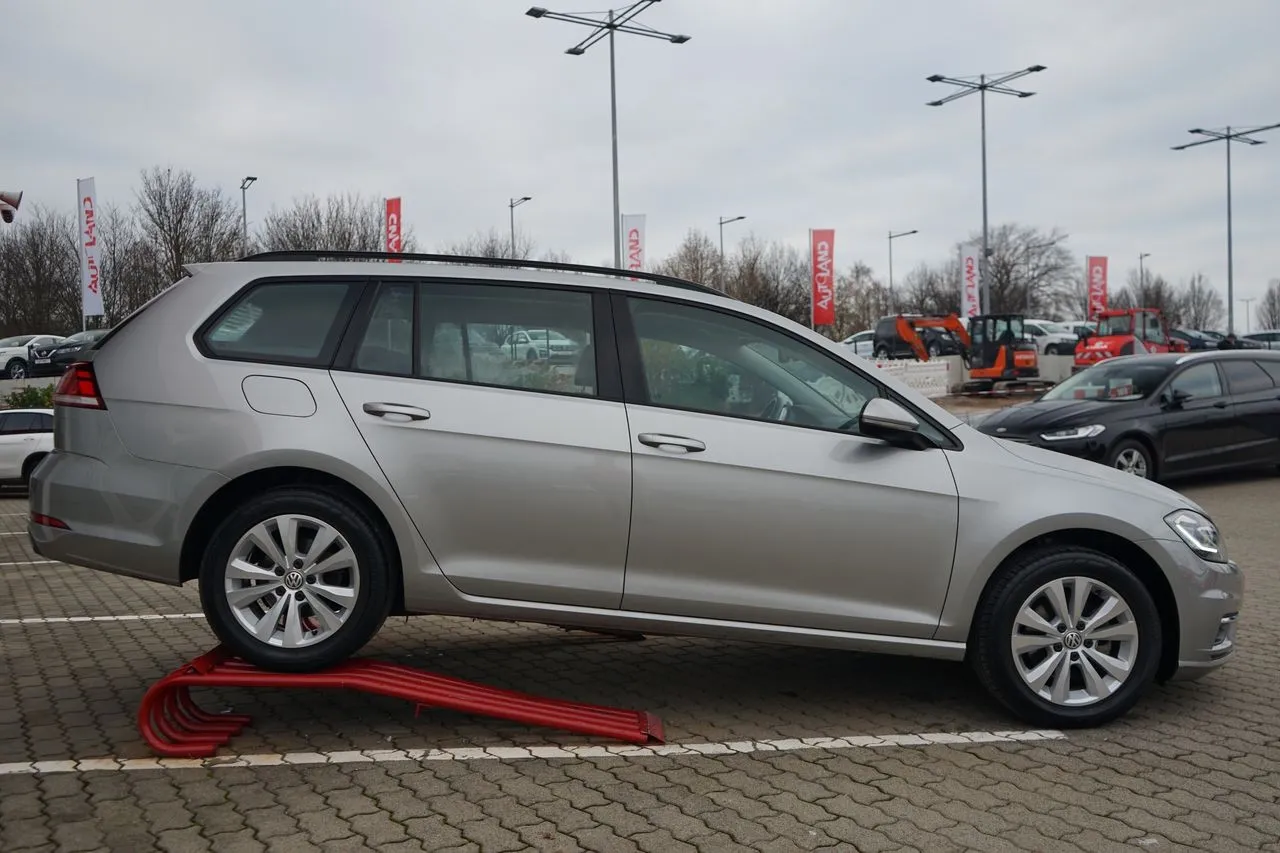 Volkswagen Golf Variant 1.4 TSI 2-Zonen-Klima...  Image 4