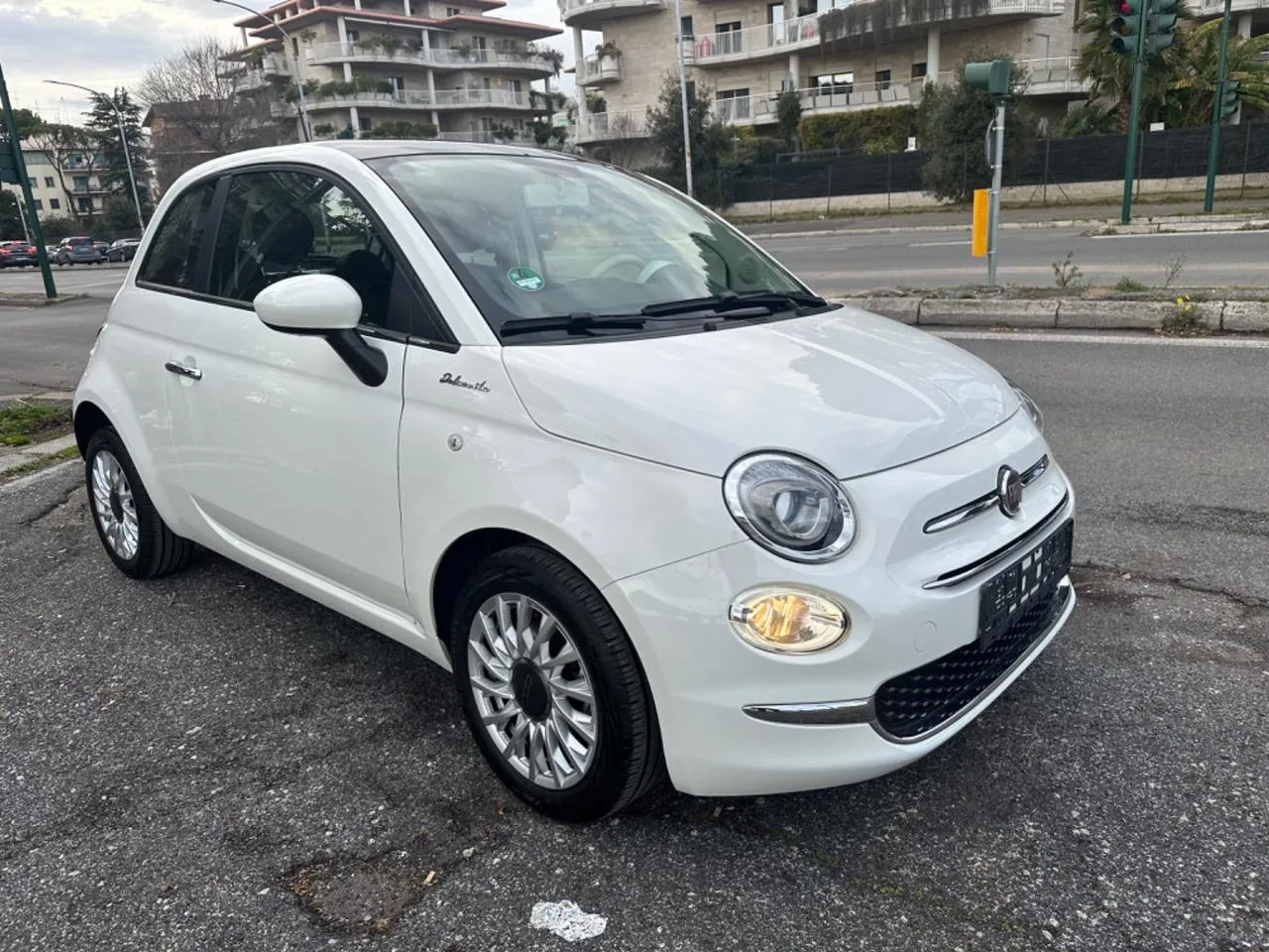 FIAT 500 1.0 Hybrid Dolcevita Image 2