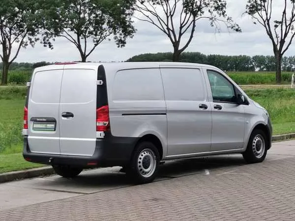 Mercedes-Benz Vito 116 L2H1 Lang Automaat Image 3