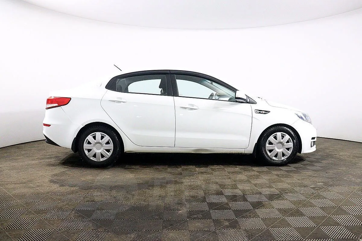 Kia Rio Image 4